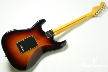 American Professional Classic Stratocaster HSS - 3 Color Sunburst